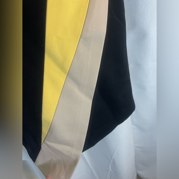 White House Black Market Dress Black w/Yellow & Beige- 6p NWT ( missing belt) - Picture 5 of 6